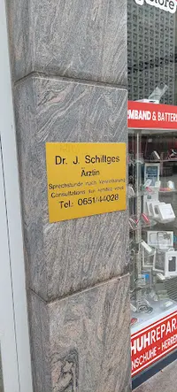 Janine Karier-Schiltges Fachärztin f. Allgemeinmedizin