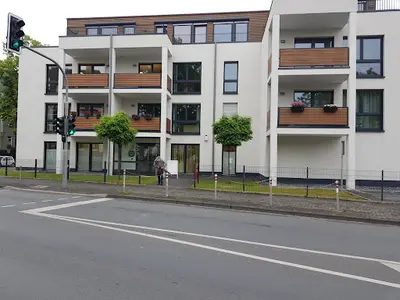 Frau Cordula Langer