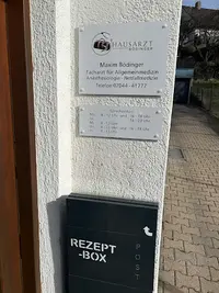 Hausarzt Dr. Bödinger