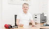 Herr Dr. med. Jochen Säger