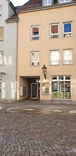 Frau Dipl.-Med. Saskia Leszczenski