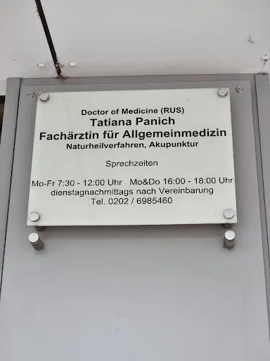 Frau Tatiana Panich