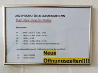 Frau Dipl.-Med. Kerstin Müller